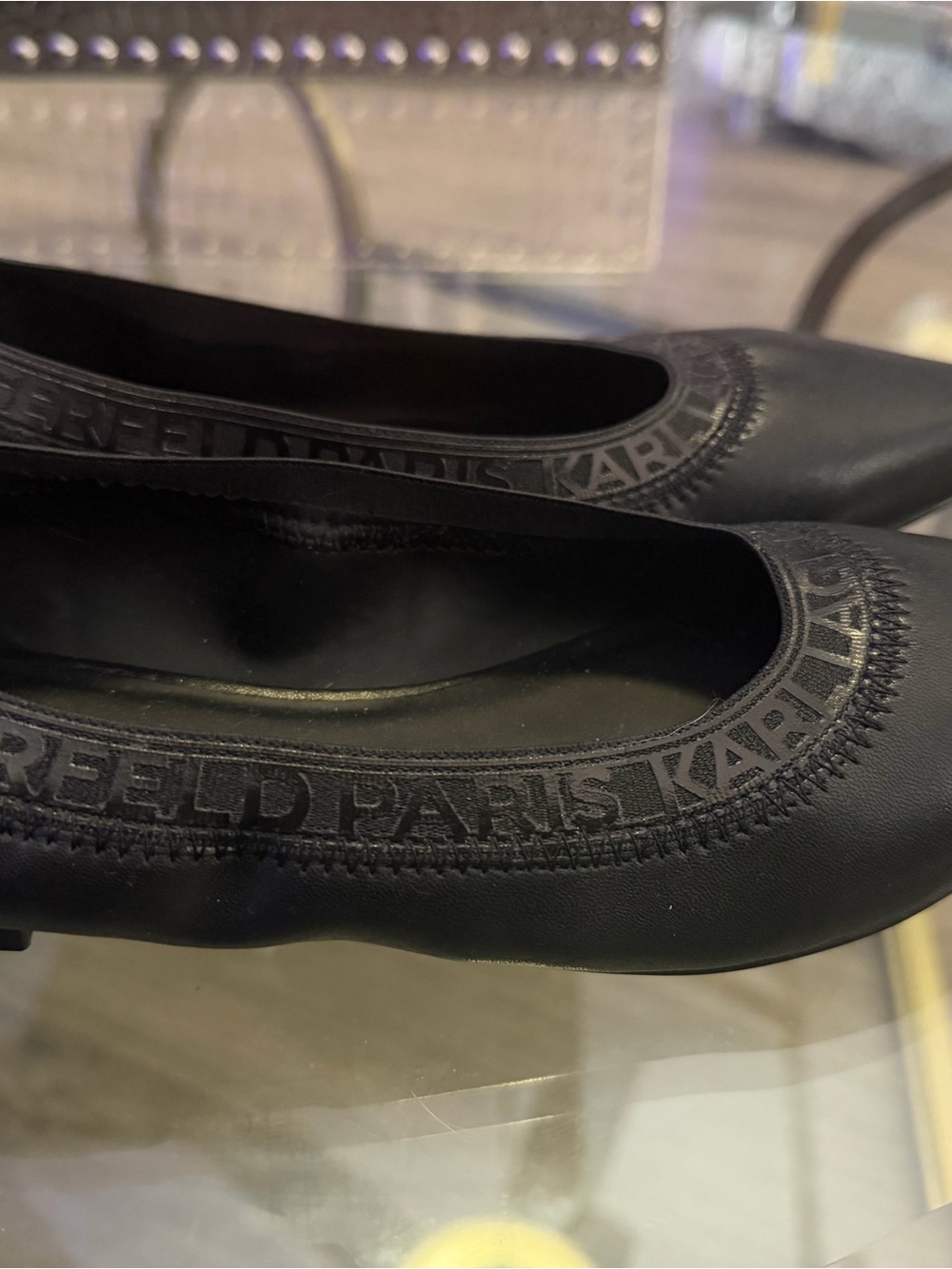 Karl Lagerfeld Black Pointed Toe Logo Trim Flats - Picture 3 of 5